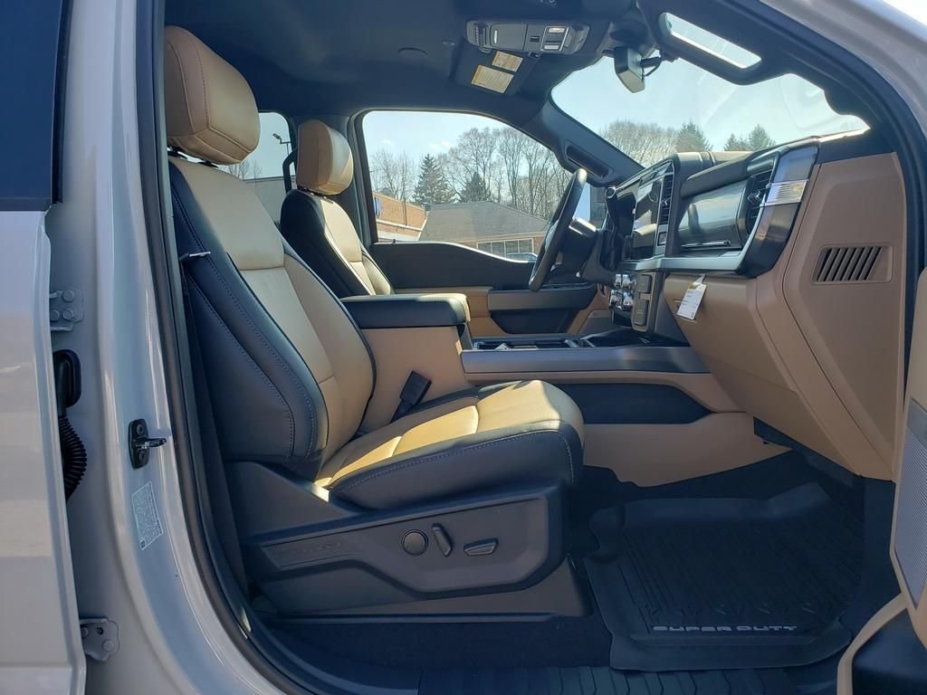 New 2026 Avalanche Ford F-250® Lariat® image 16