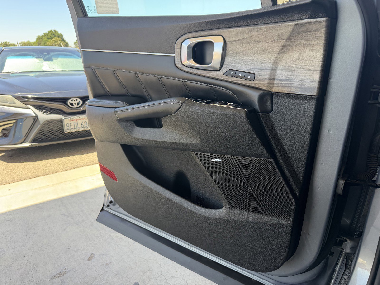 Used 2022 Everlasting Silver Kia X-Line SX Prestige image 18