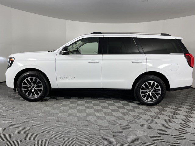 Certified Used 2025 Oxford White Ford Platinum image 4