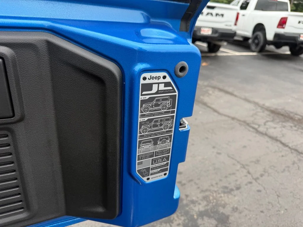 New 2026 Hydro Blue Pearlcoat Jeep Sport image 39