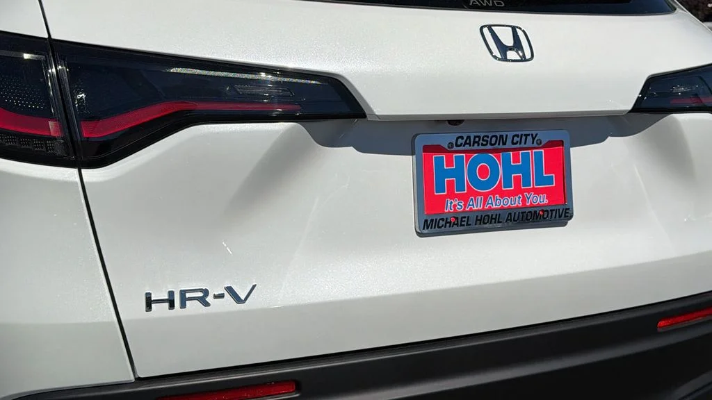 New 2027 Platinum White Pearl Honda LX image 28