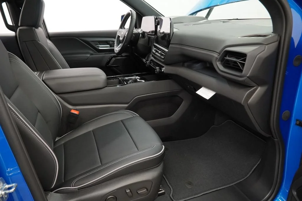 2026 Chevrolet Silverado EV LT - Photo 28