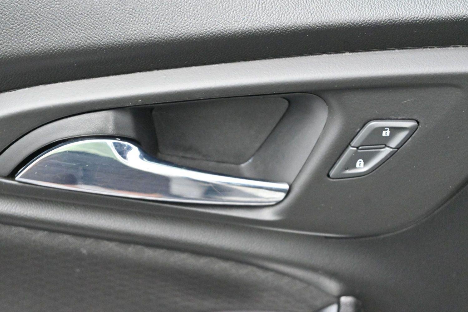 Used 2021 SILVER ICE METALLIC Chevrolet LT image 11