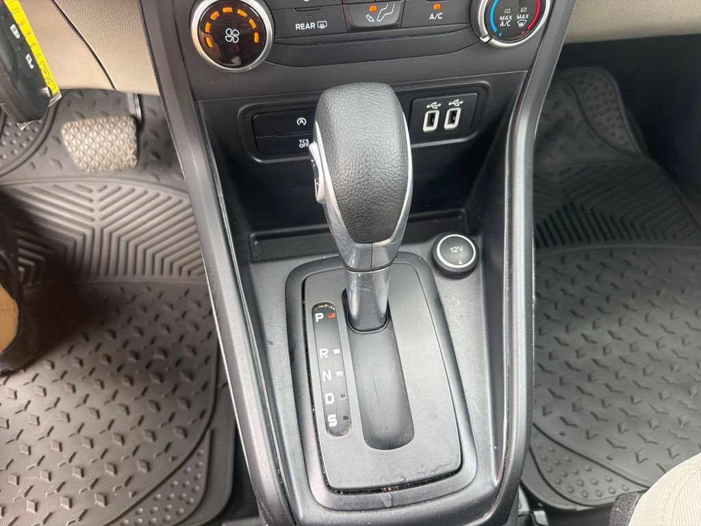 Used 2022 Silver Ford S image 11