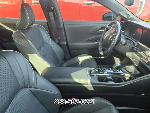 Used 2024 Black TOYOTA PLATINUM image 11