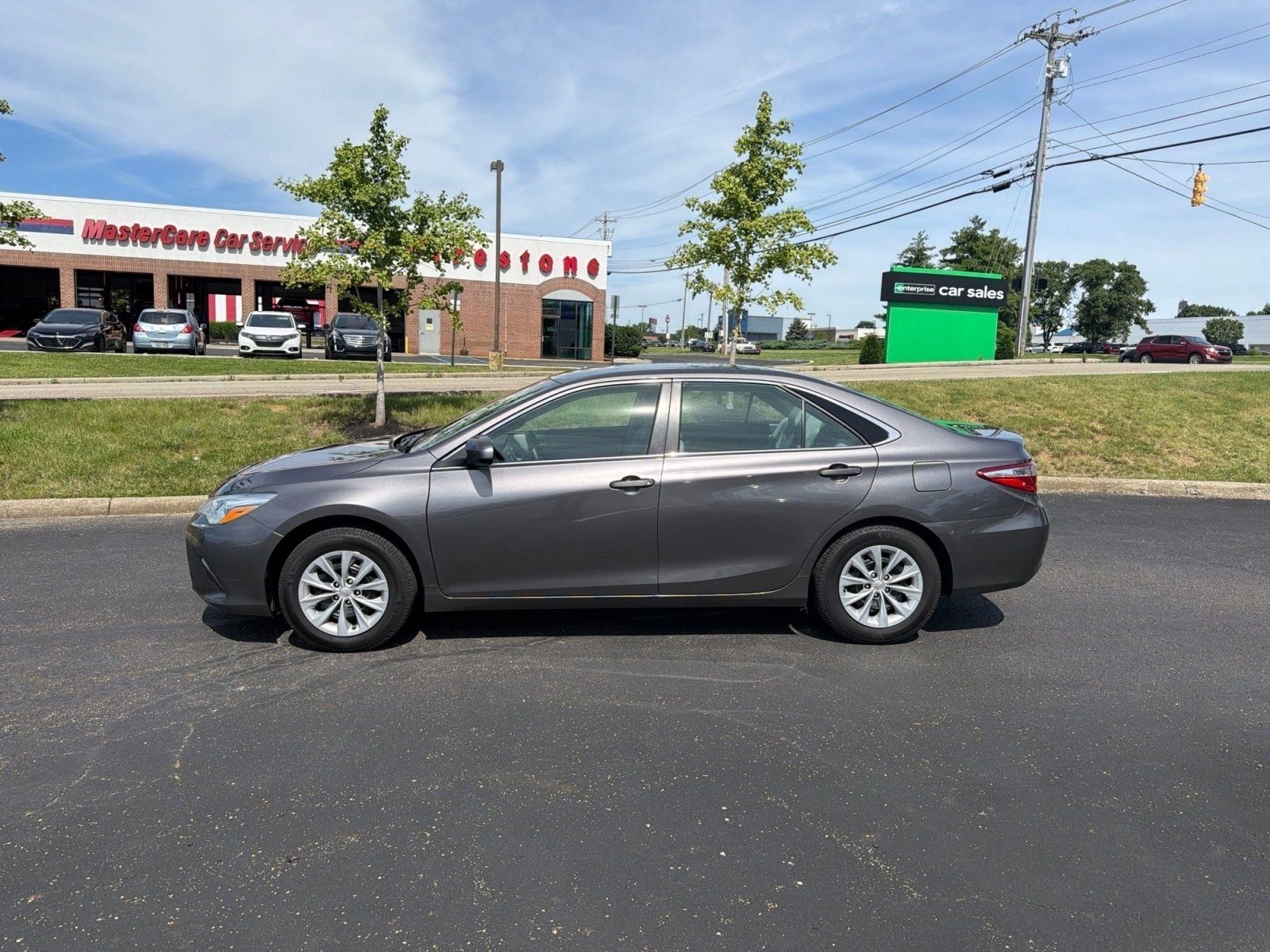 Used 2016 Predawn Gray Mica Toyota LE image 3