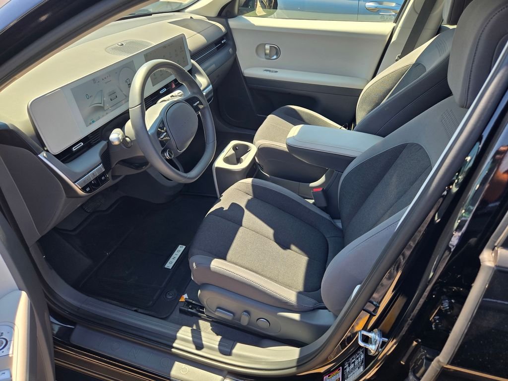 2024 Hyundai IONIQ 5 SE - Photo 28