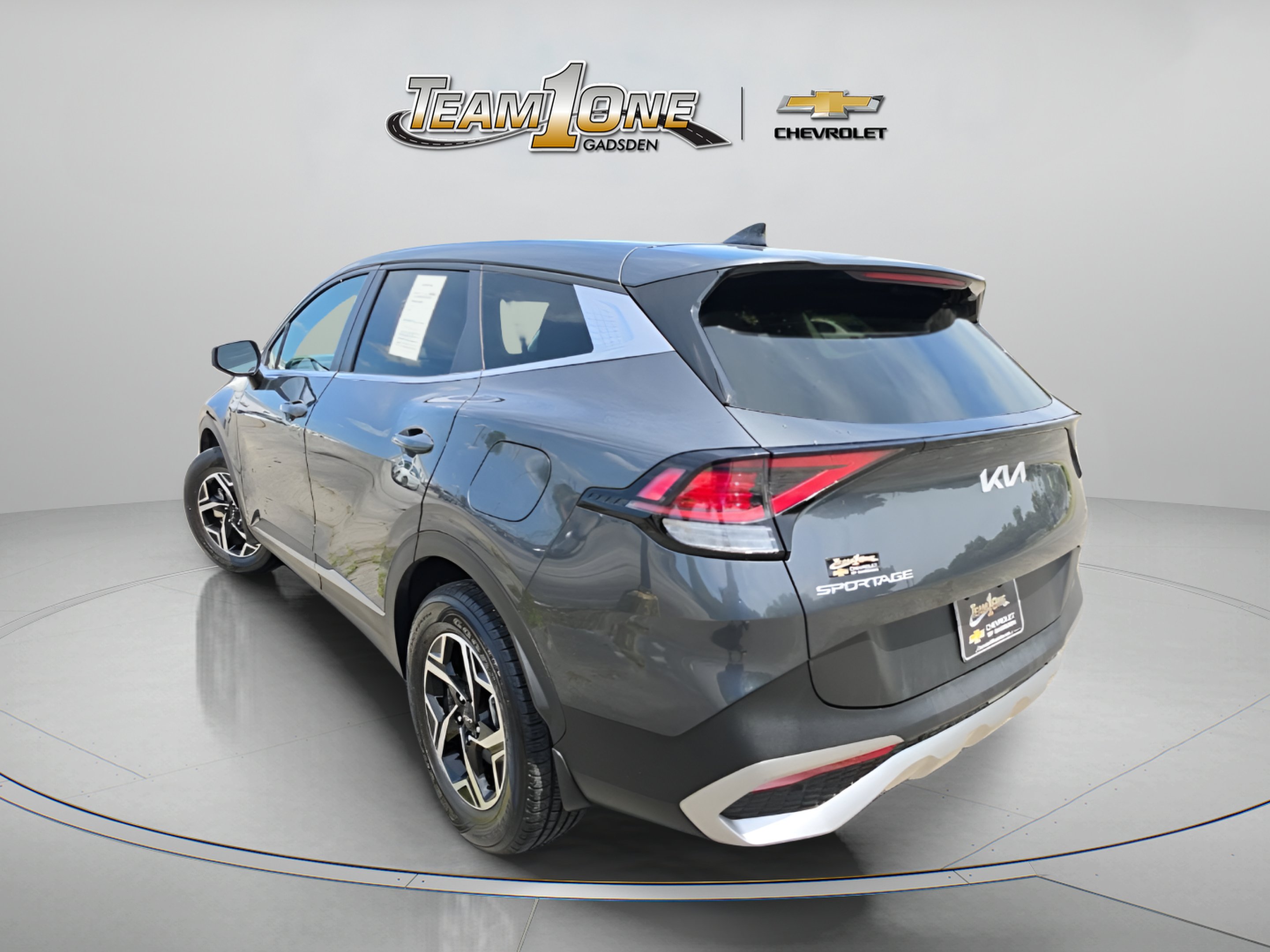 Used 2023  Kia LX image 5