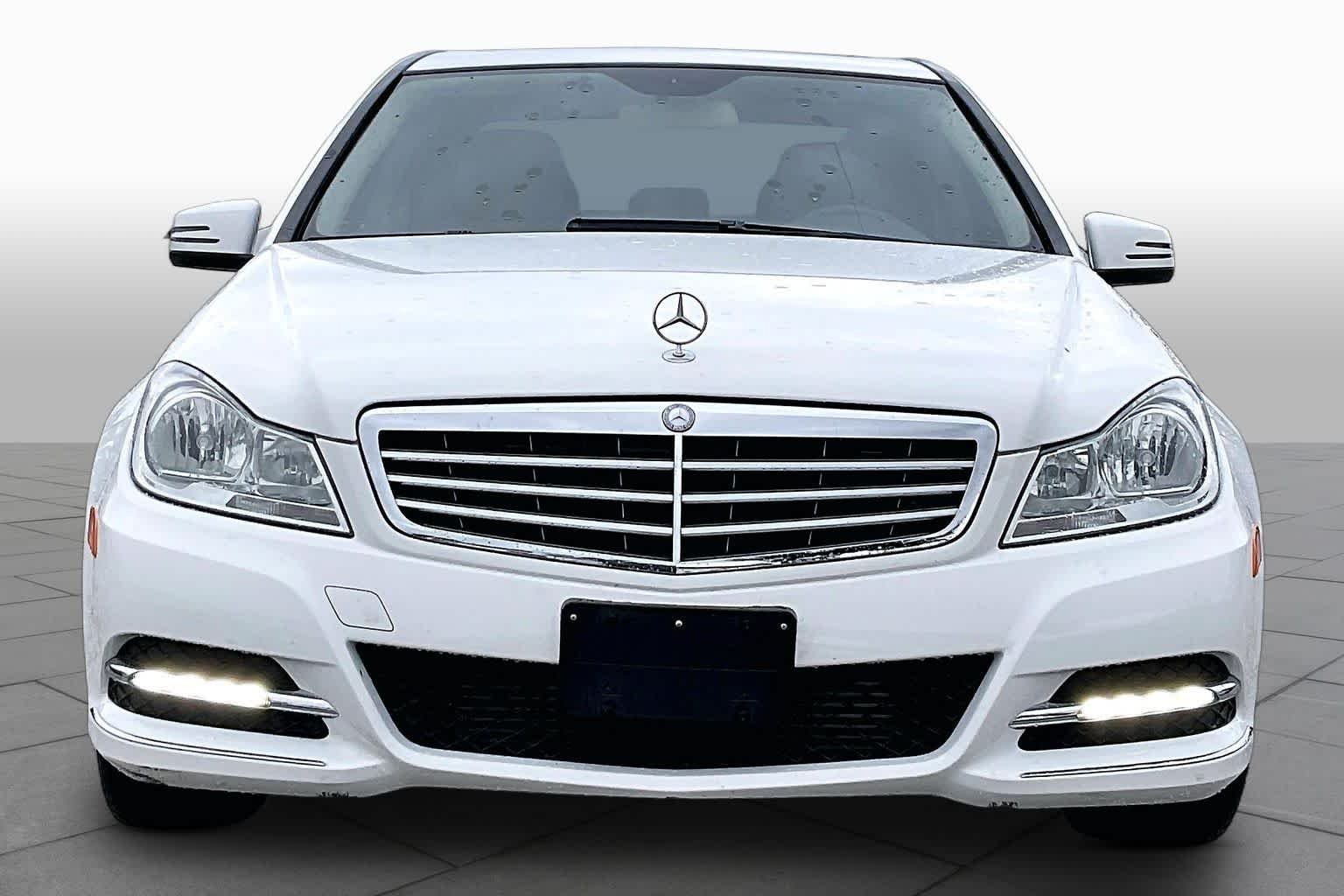 Used 2013 Polar White Mercedes-Benz C 250 Luxury image 3