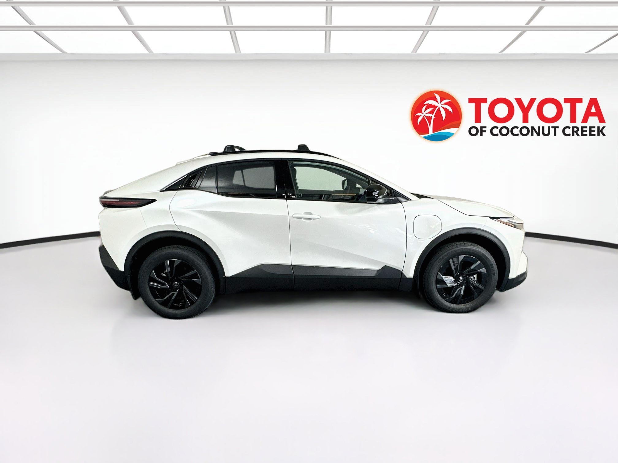 New 2026 Wind Chill Pearl Toyota SE image 2