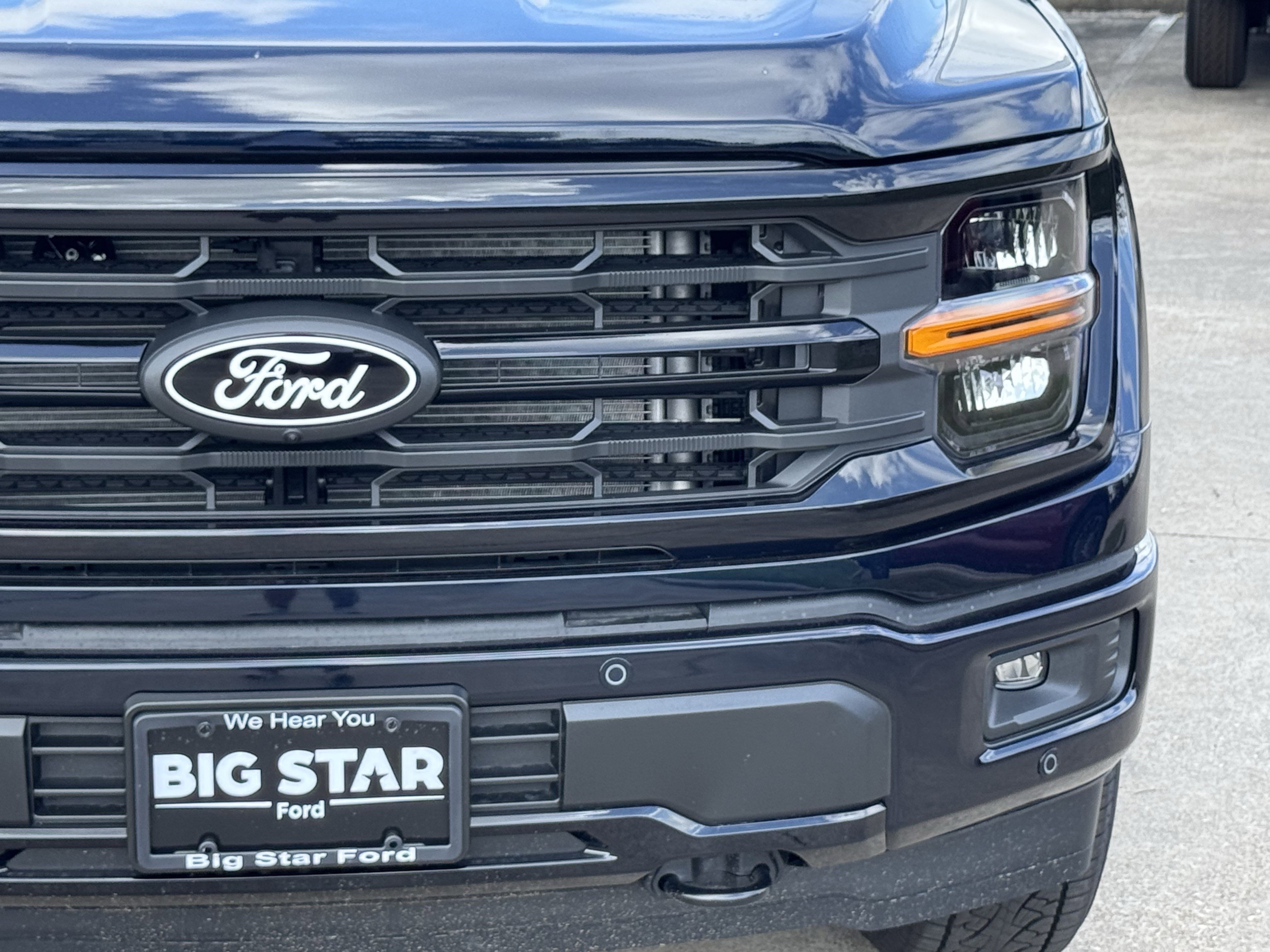 New 2026 Antimatter Blue Metallic Ford XLT image 4