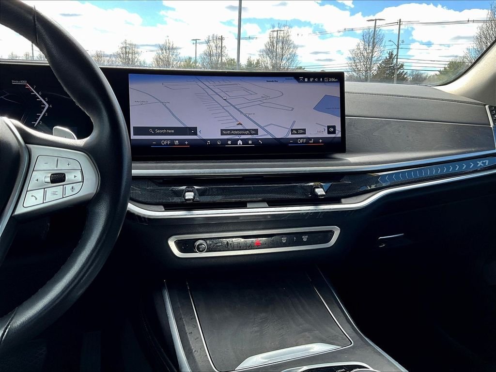 Used 2025 Black BMW xDrive40i image 19