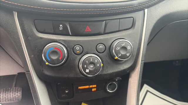 Used 2019 White Chevrolet LT image 20