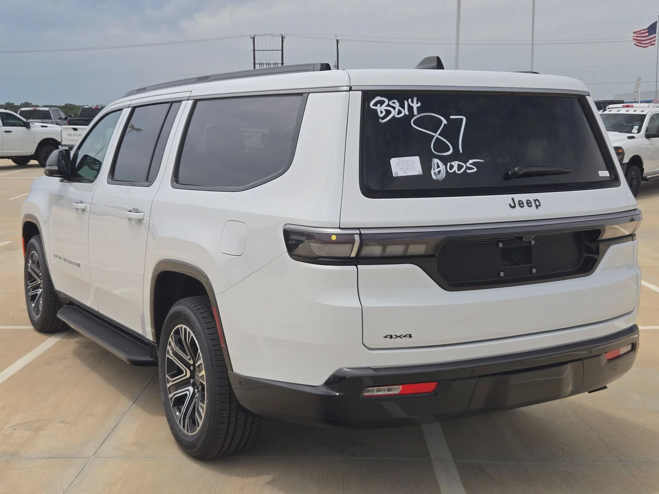New 2026 Bright White Clearcoat Jeep  image 5