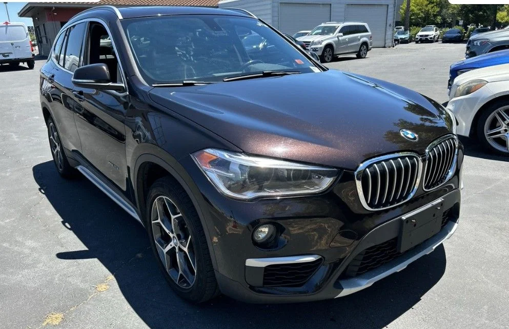 Used 2018 Brown BMW xDrive28i image 3