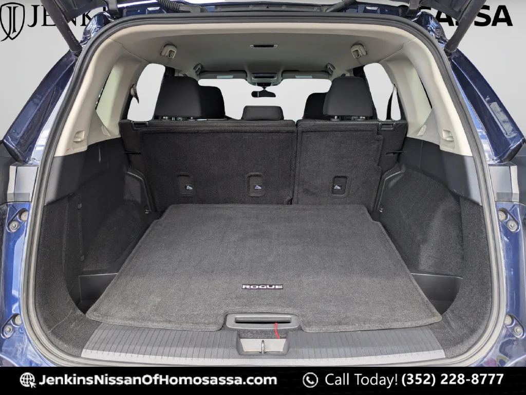 Used 2025 Blue Nissan SV image 19