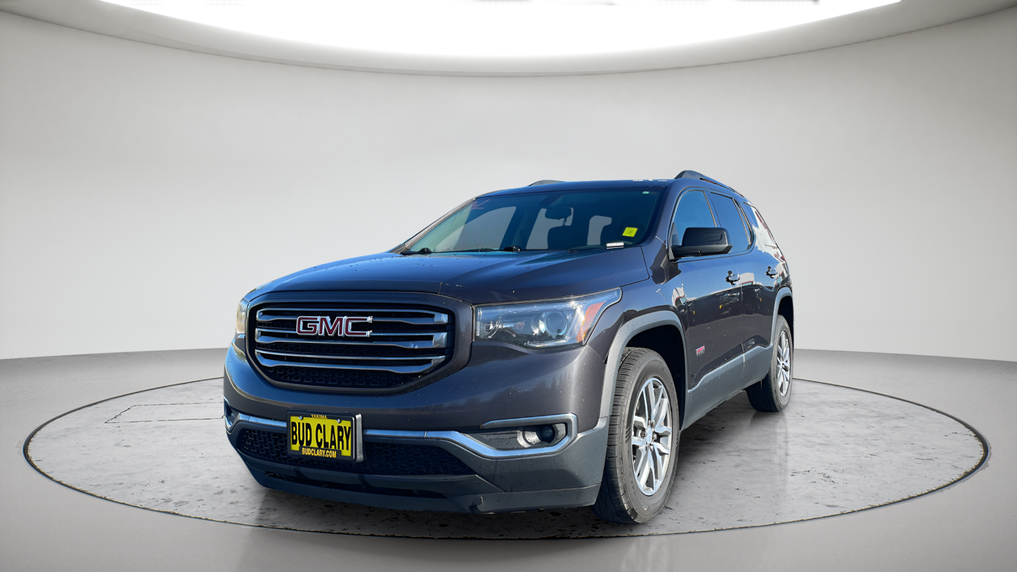 Used 2017 Gray GMC SLE-2 image 1