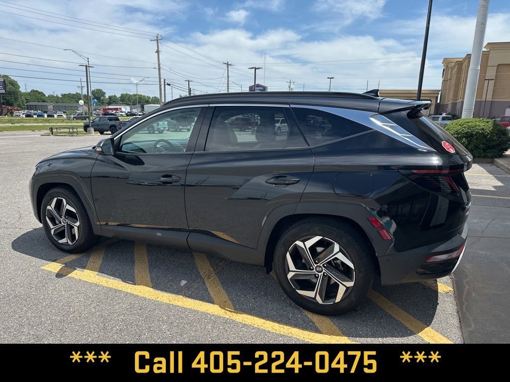 Used 2024  Hyundai Limited image 3