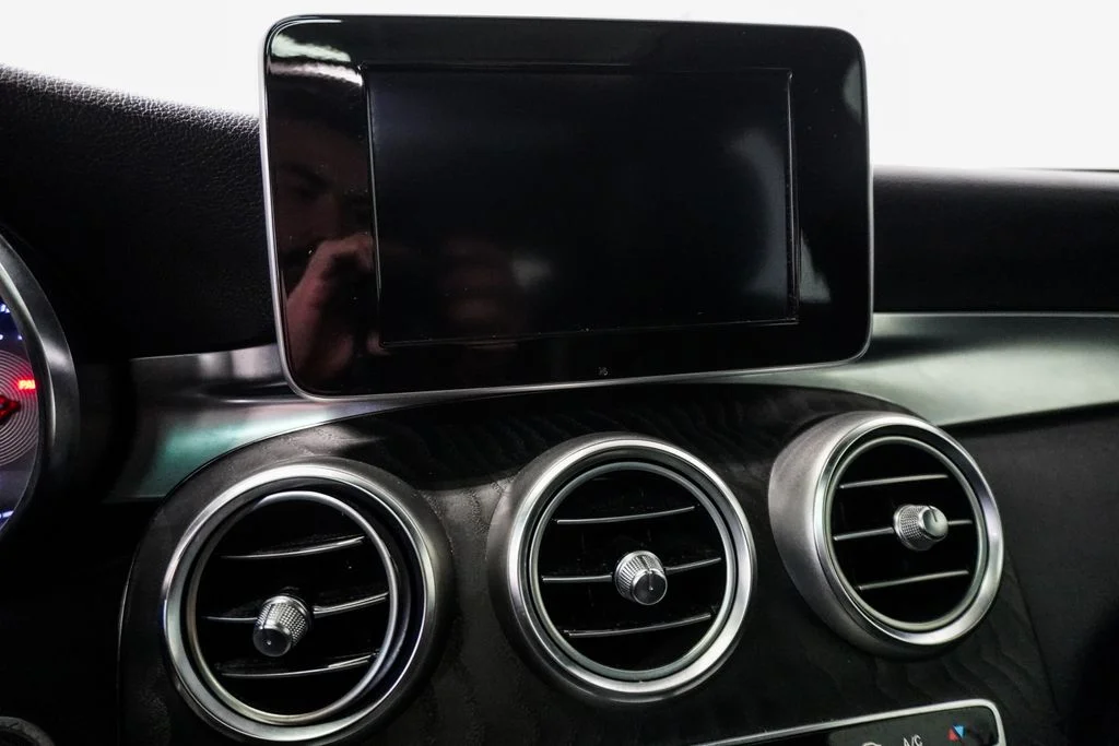 Used 2018 Gray Mercedes-Benz GLC 300 image 24
