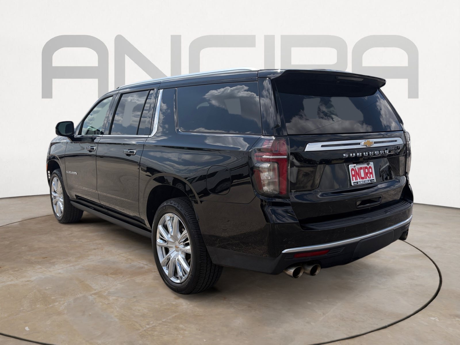Used 2022 Black Chevrolet High Country image 8