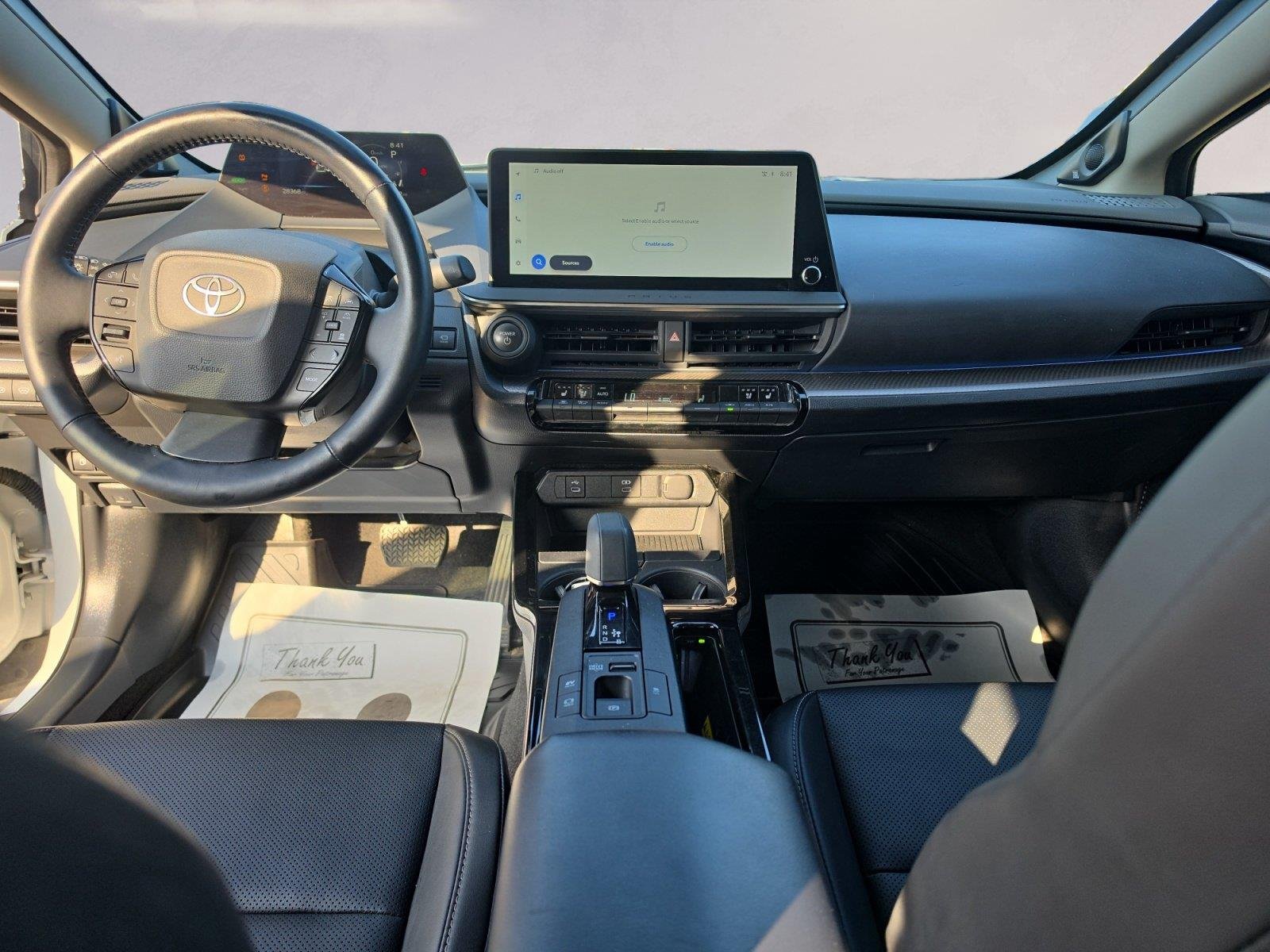 2025 Toyota Prius LE - Photo 10