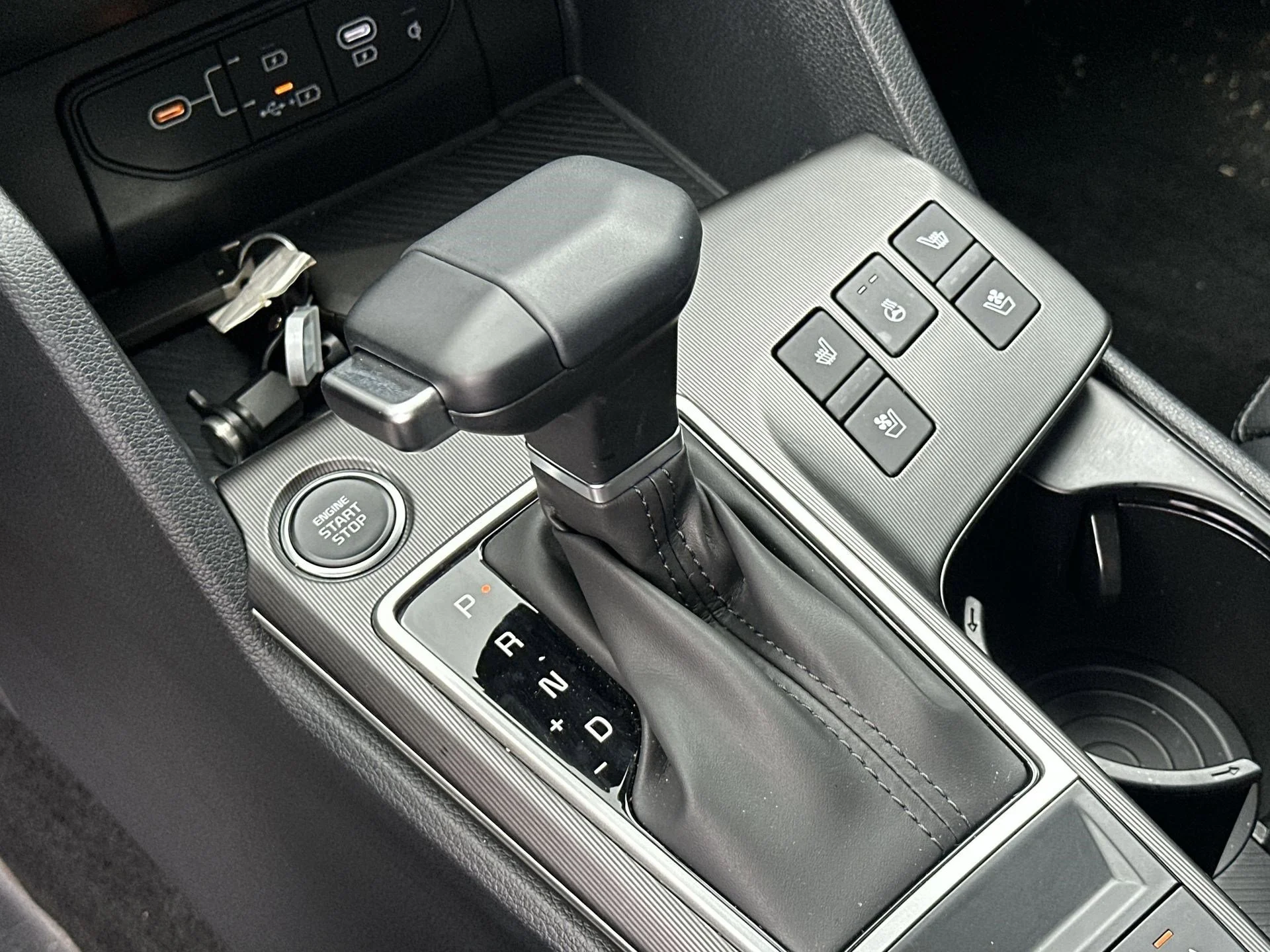 New 2026 Glacial White Pearl Kia SX Prestige image 20