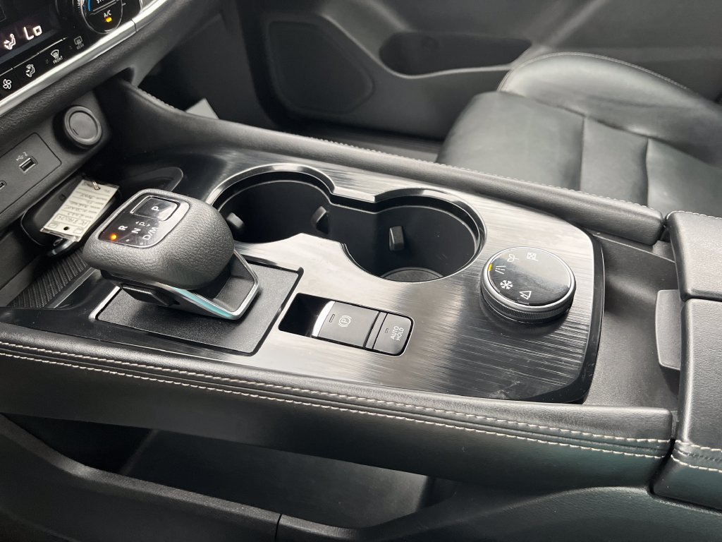 Used 2023 Gray Nissan SL image 21