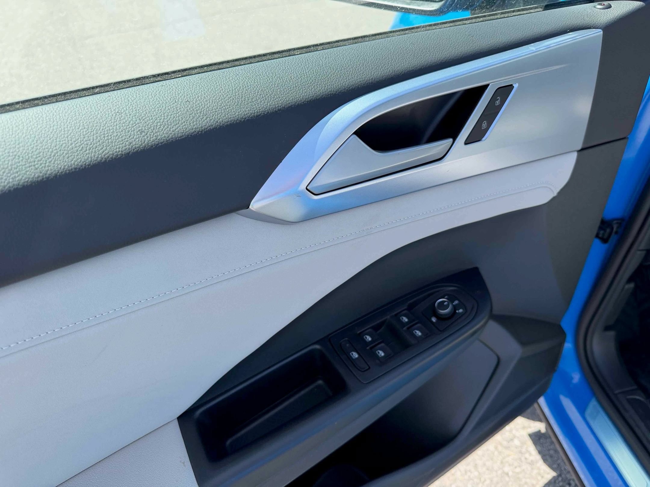 New 2026 Blue Volkswagen SE image 16