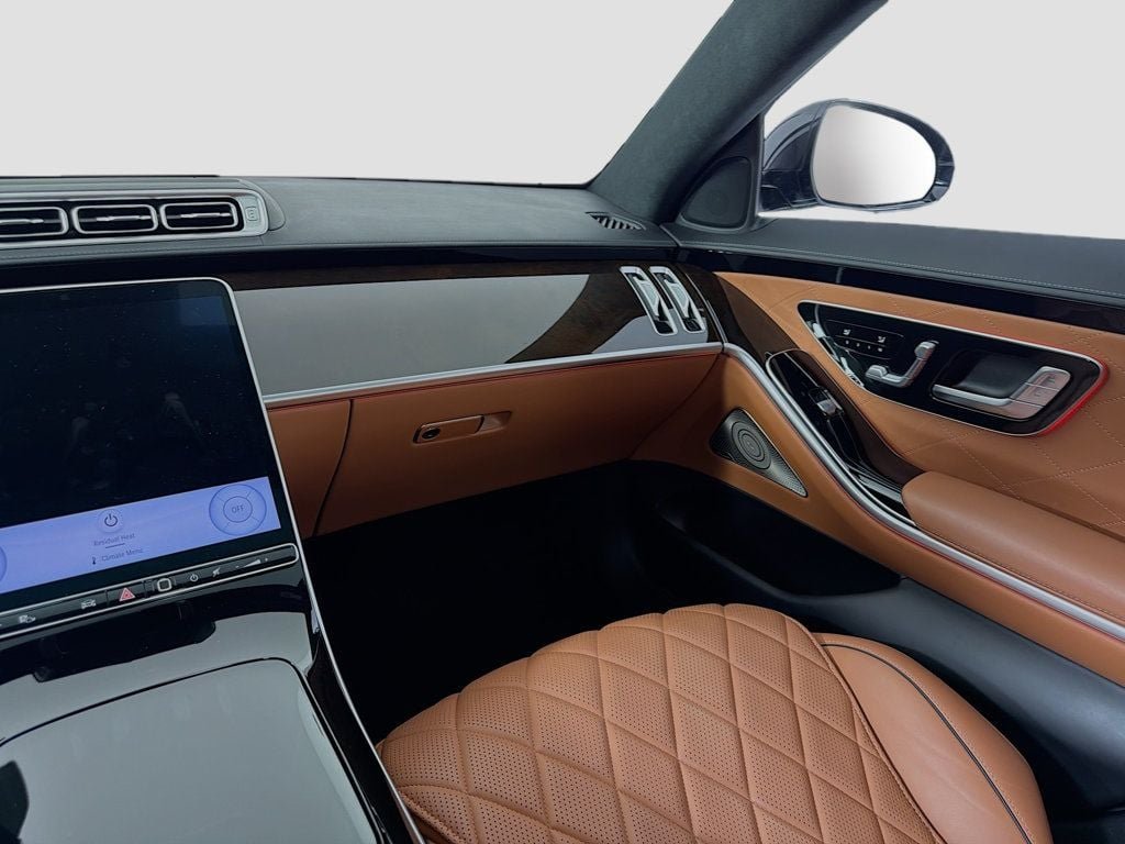 Used 2023 Black Mercedes-Benz S 580 4MATIC® Sedan image 25