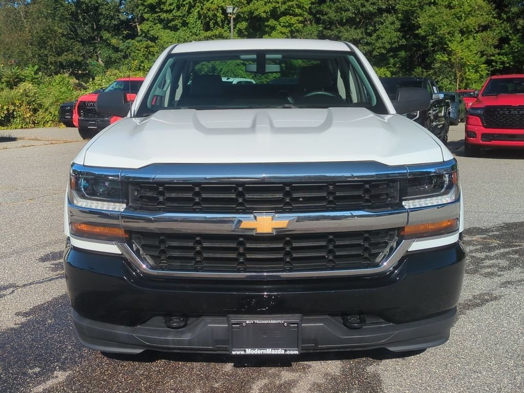 Used 2019 White Chevrolet WT image 9