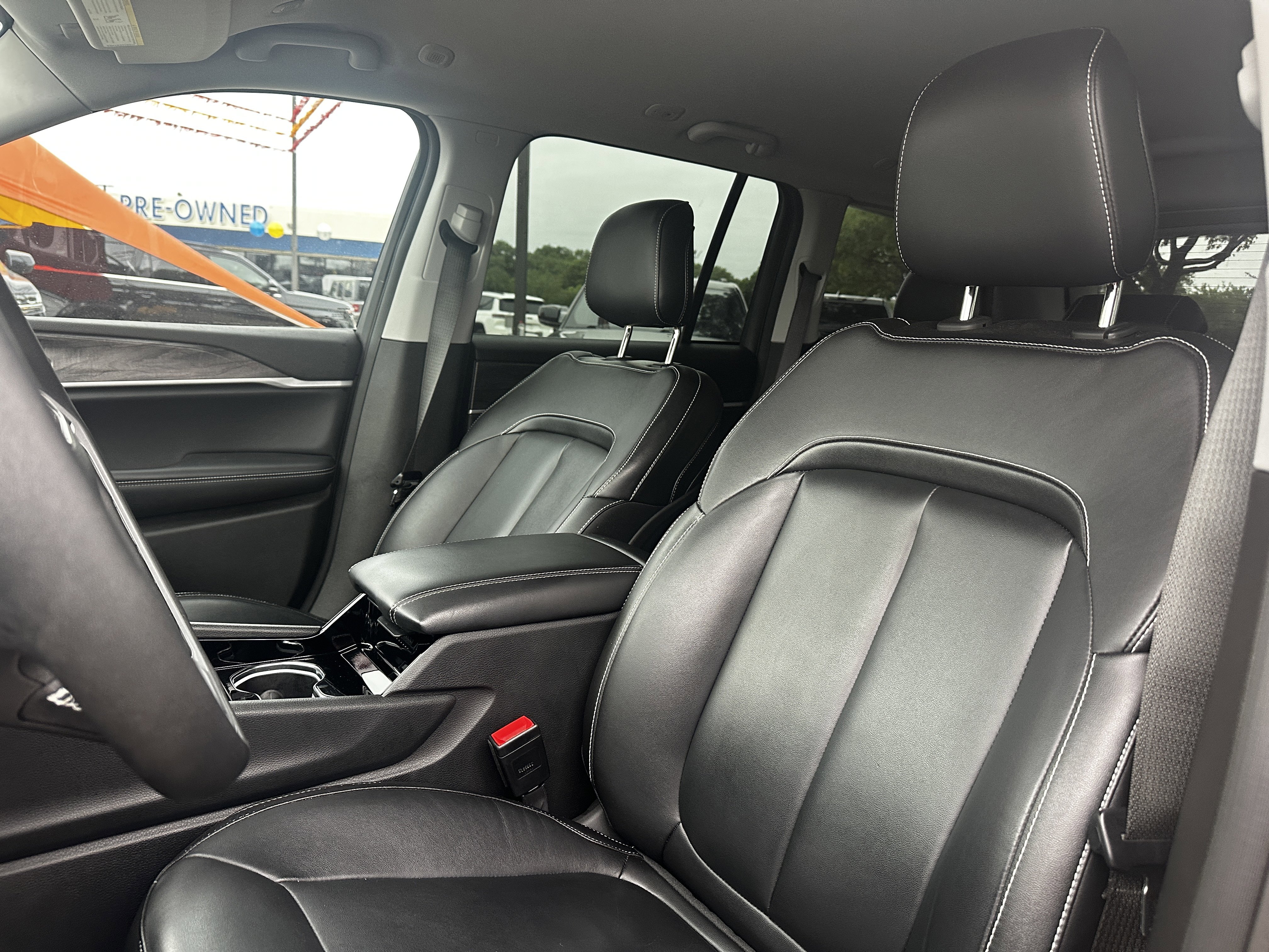Used 2023 Velvet Red Pearlcoat Jeep Limited image 25