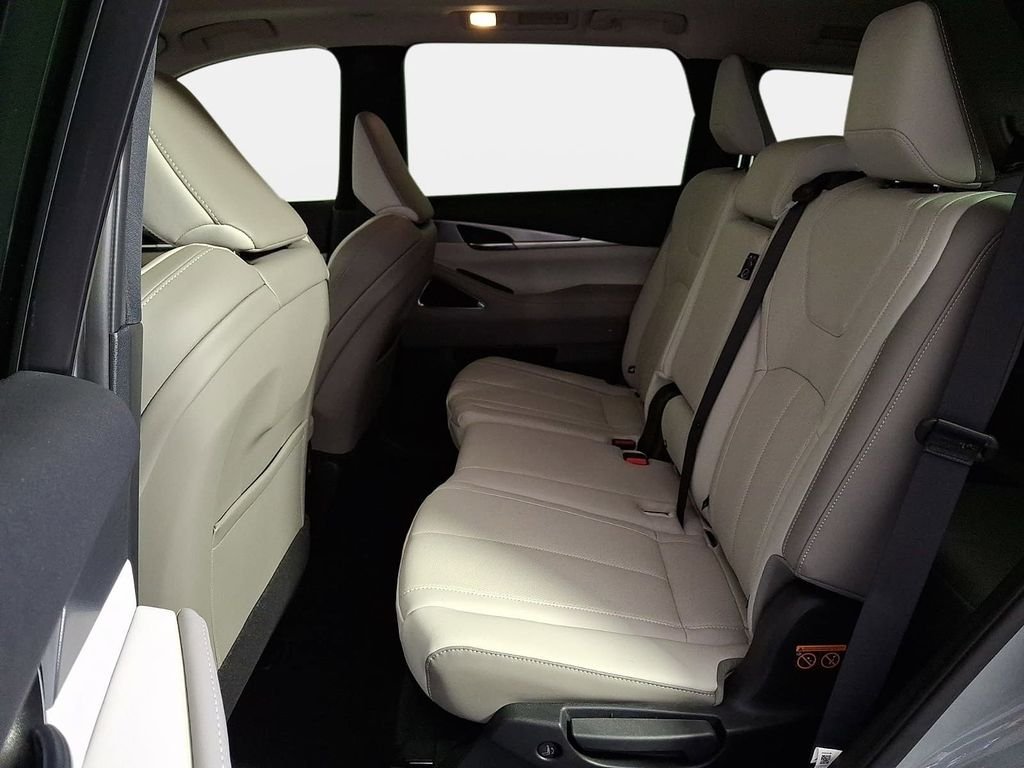 2027 INFINITI QX60 LUXE - Photo 9