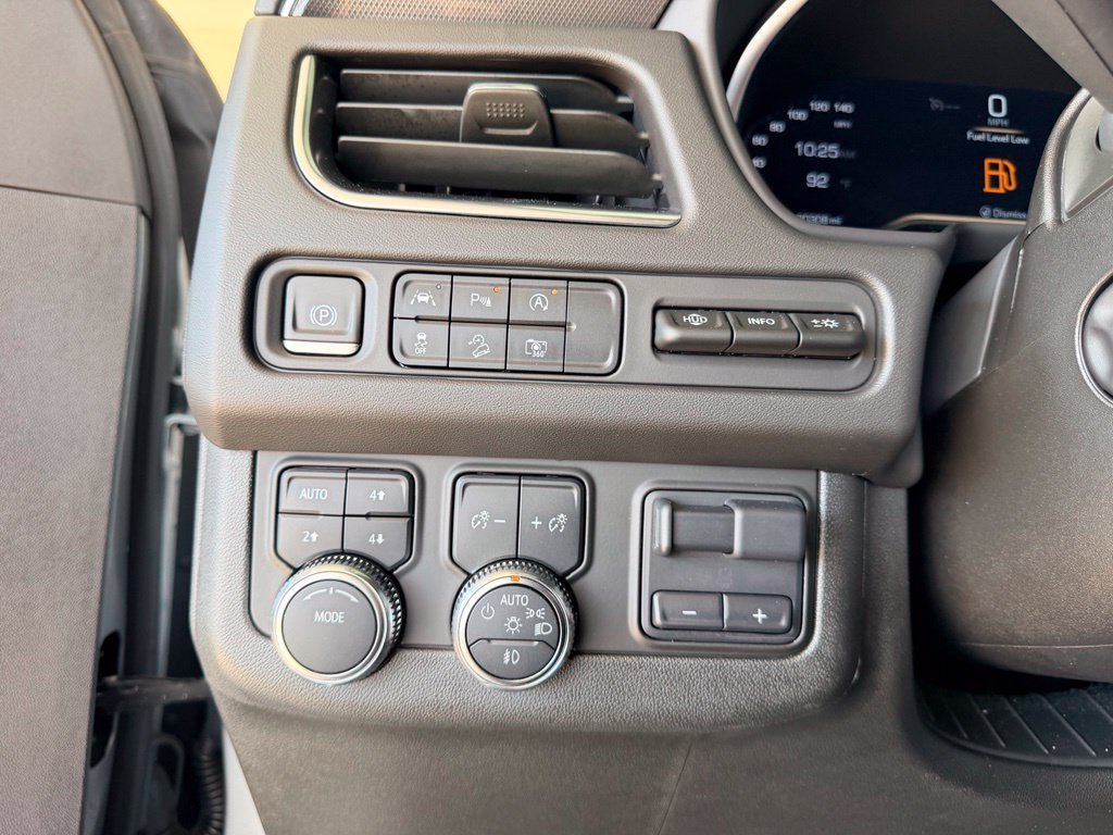 Used 2024 Sterling Metallic GMC AT4 image 20