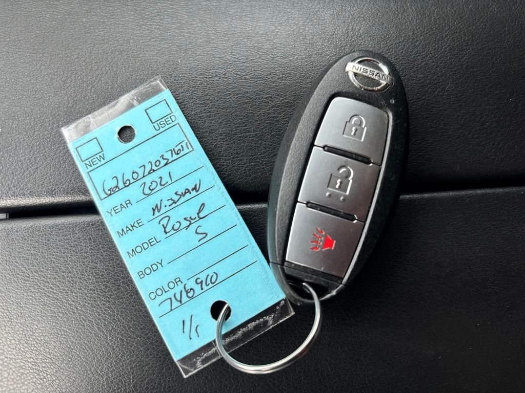 Used 2021 Gray Nissan S image 31