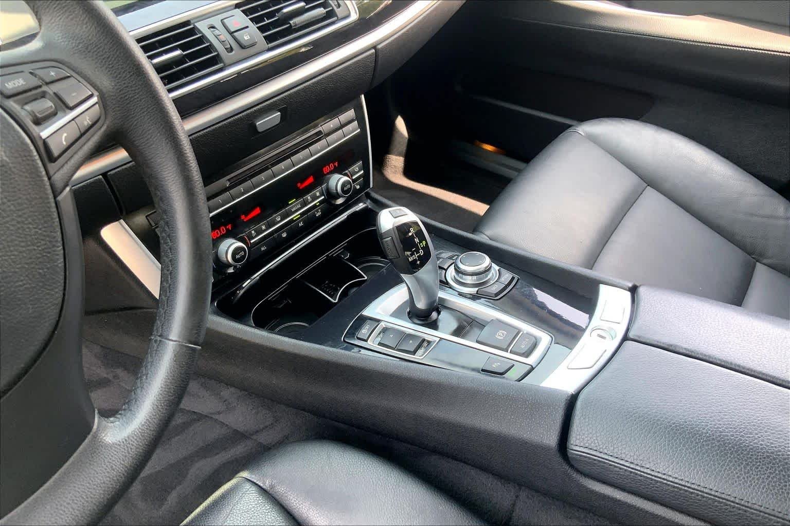 Used 2013 Alpine White BMW 535i image 17