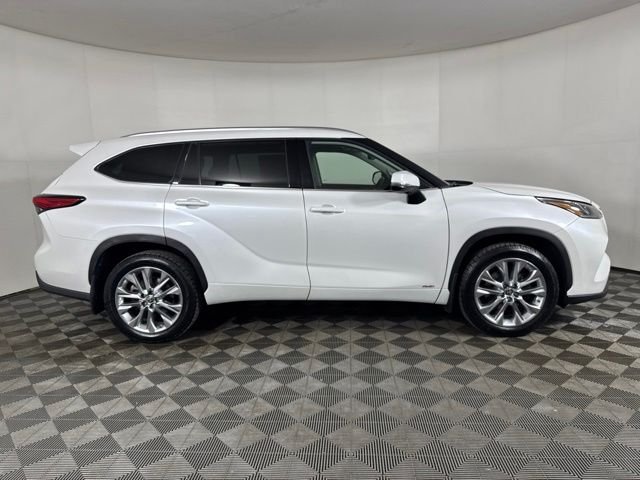 Used 2023 Pearl Toyota Limited image 2