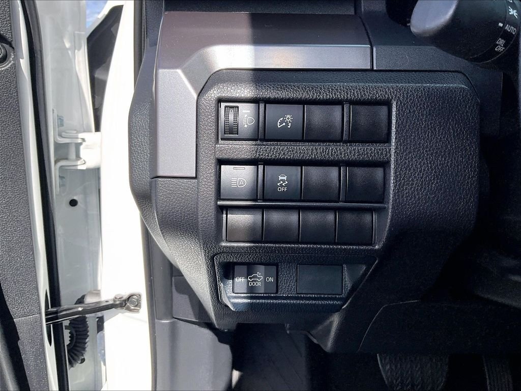 2025 Toyota Tacoma TRD Off Road - Photo 25
