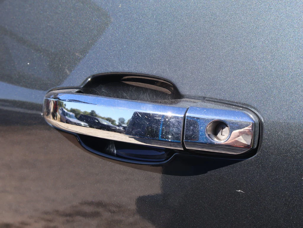 Used 2018 Gray GMC Denali image 23