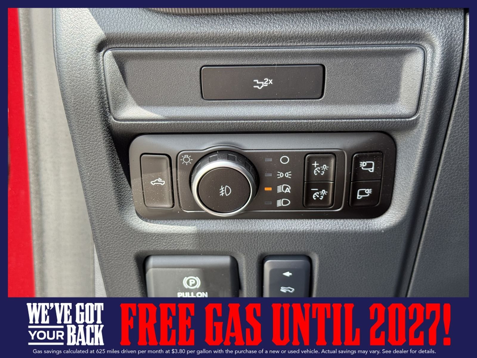 New 2026 Ruby Red Metallic Tinted Clearcoat Ford Lariat image 26