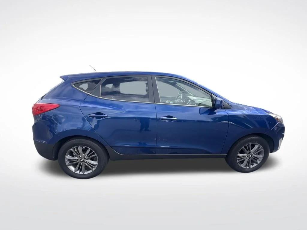 Used 2014 Blue Hyundai GLS image 2