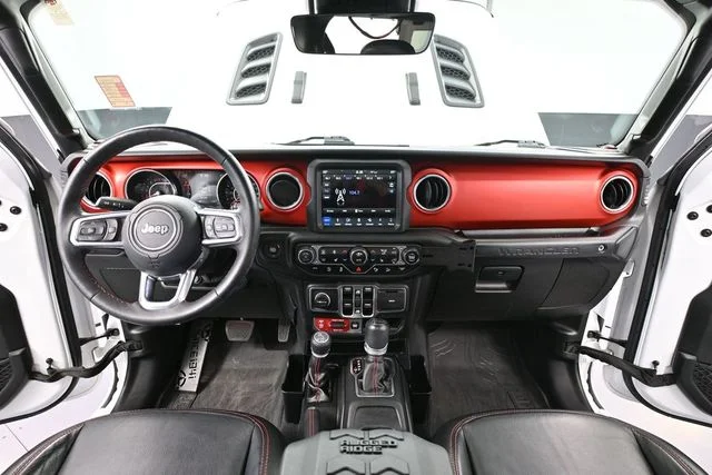 Used 2019 White Jeep Unlimited Rubicon image 23
