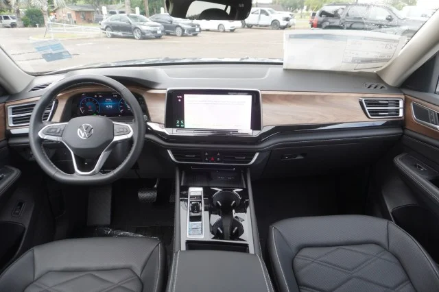 New 2026 Pure Gray Volkswagen 2.0T SE w/Technology image 26