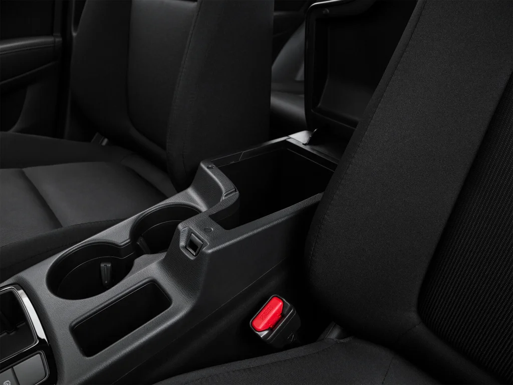 Used 2016 Silver Mazda Sport image 19