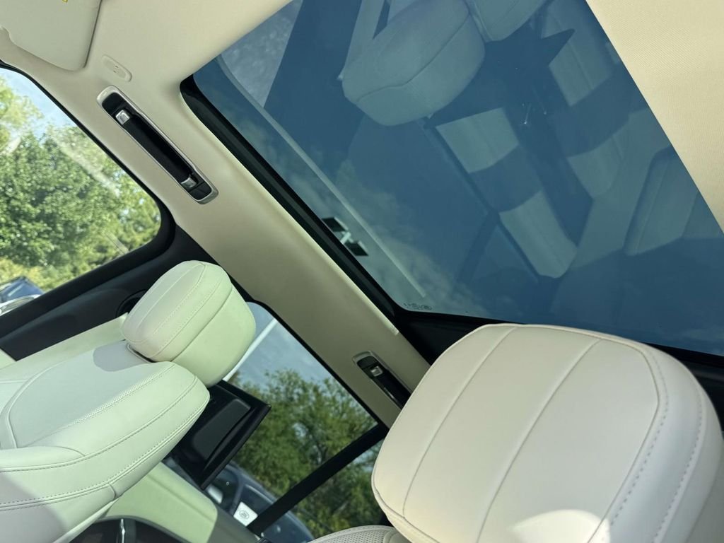 Certified Used 2025  Land Rover SE image 12