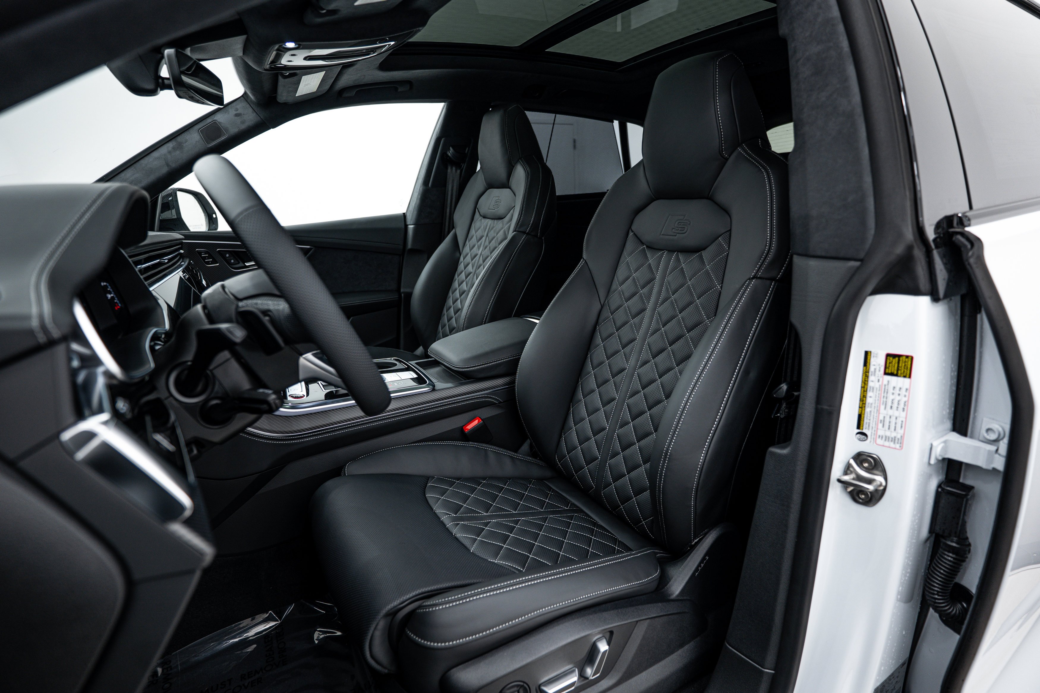 2026 Audi SQ8 Prestige - Photo 16