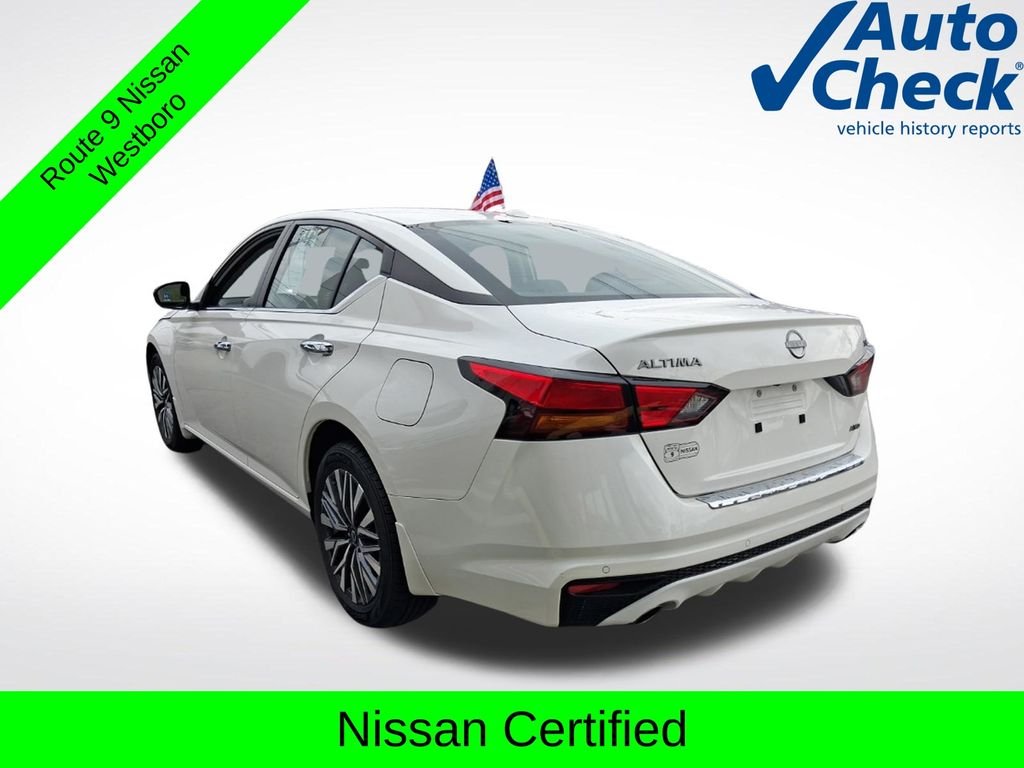 Used 2023 White Nissan 2.5 SV image 11