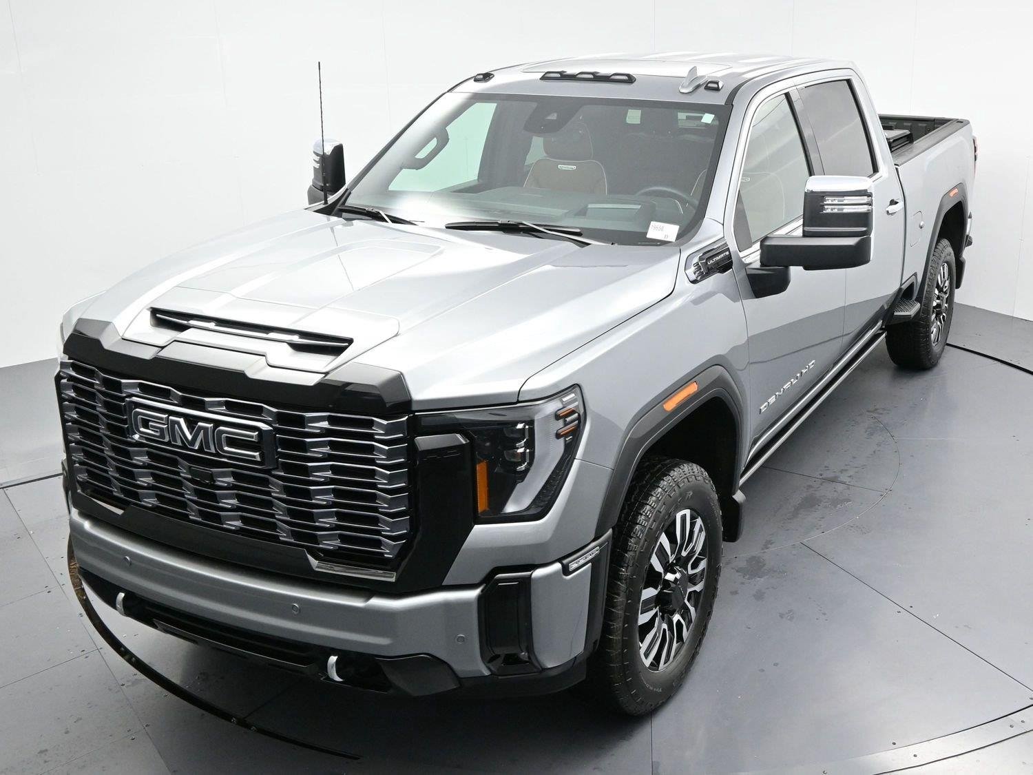 Used 2026 Sterling Metallic GMC Denali Ultimate image 42
