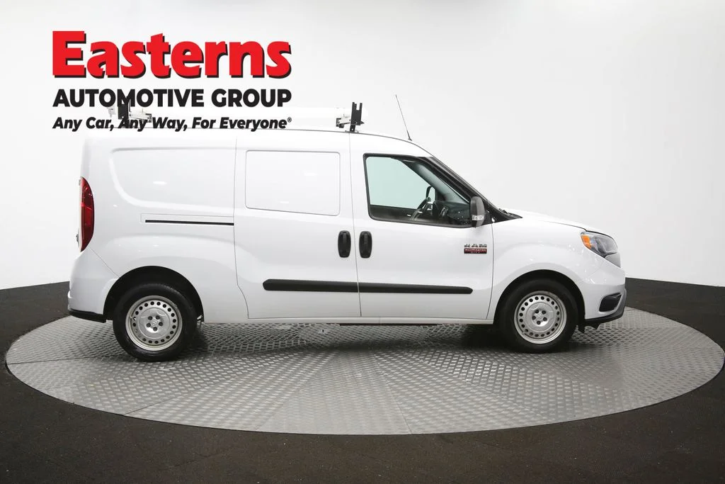 Used 2022 White Ram Base image 44