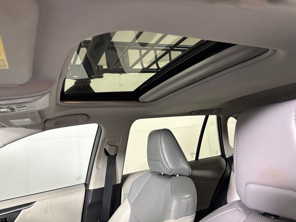Used 2021 Gray Toyota Limited image 33