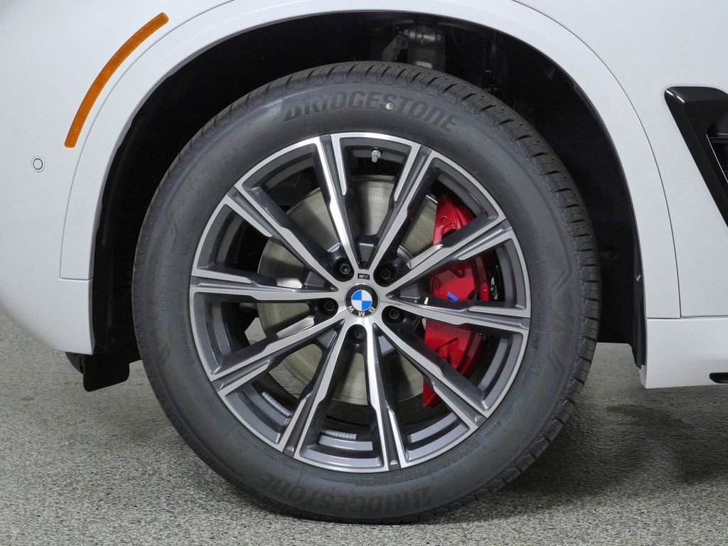 New 2026 Mineral White Metallic BMW xDrive40i image 16